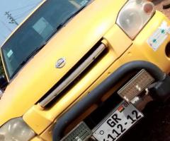 Nissan Frontier 2012 Yellow