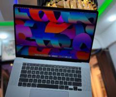 MACBOOK PRO RETINA DISPLAY 2019