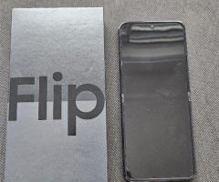 Galaxy Z Flip 4 5G 256gb in box