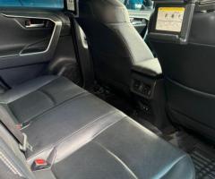 TOYOTA RAV4 XLE 2022 Black